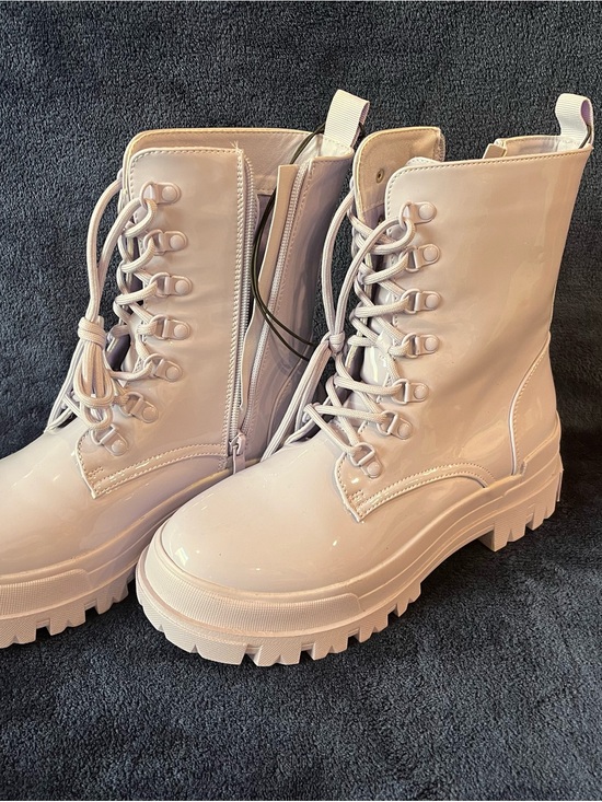 Shoes - Lace-Up Patent Combat Boots - Light Lilac